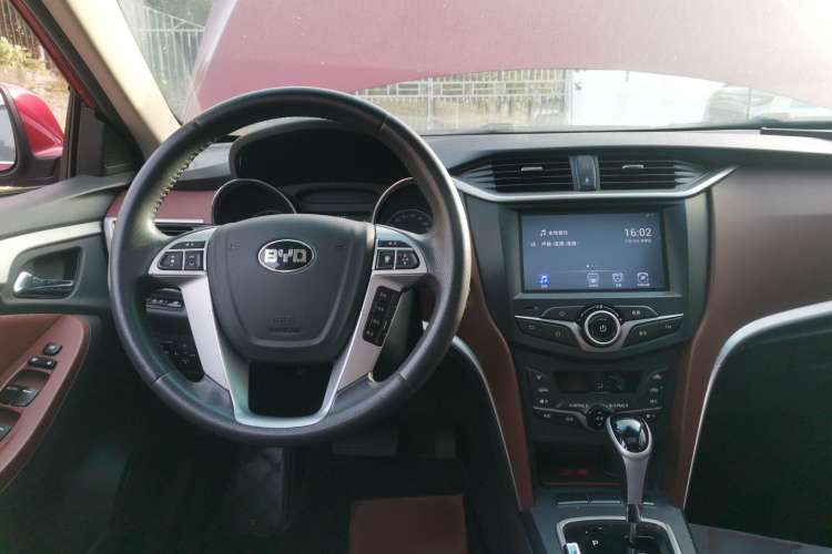 Used BYD G5 2014 1.5TID Automatic Prestige Model
