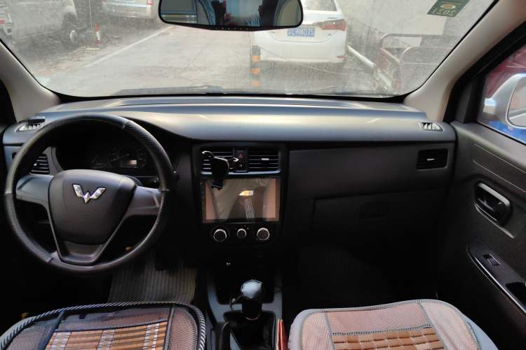 Used Wuling Rongguang V 2019 1.5L Standard Version China VI LAR