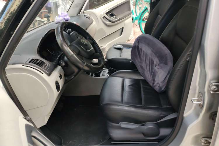 Used Skoda Fabia 2014 1.6L Automatic Crystal Edition

