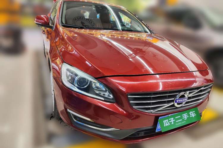 Used Volvo V60 2014 Restyled T5 Zhiya Edition
