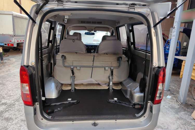 Used Wuling Rongguang V 2019 1.5L Standard Version China VI LAR