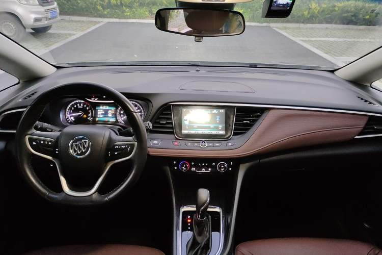 Used Buick GL6 2019 18T 6-Seater Connected Luxury Version China V Standard
