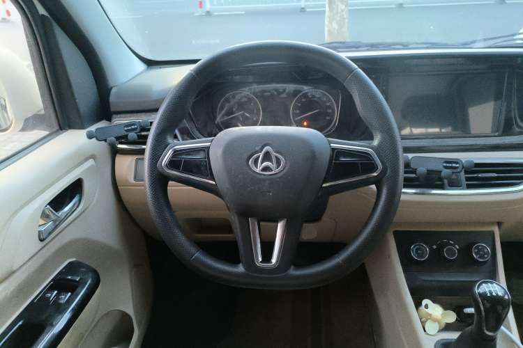 Used CHANGAN KUAYUE Xing V5 2021 1.6L Fortune-Attracting Edition Comfort Model DAM16KR Steering Wheel