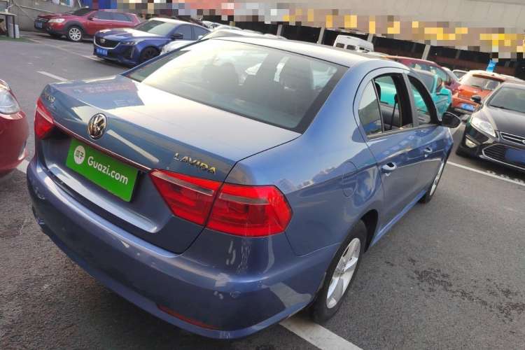 Used Volkswagen Lavida 2013 1.6L Manual Fashion Edition
