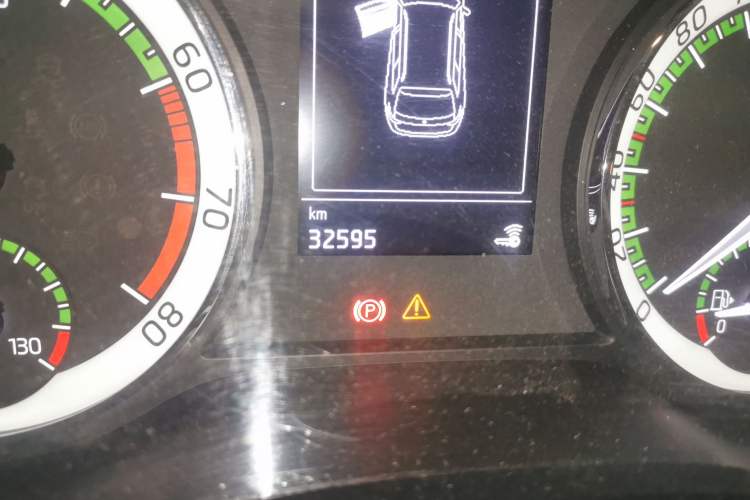 Used Skoda Karoq 2018 TSI280 Comfort Edition China V Standard Odometer Close Up