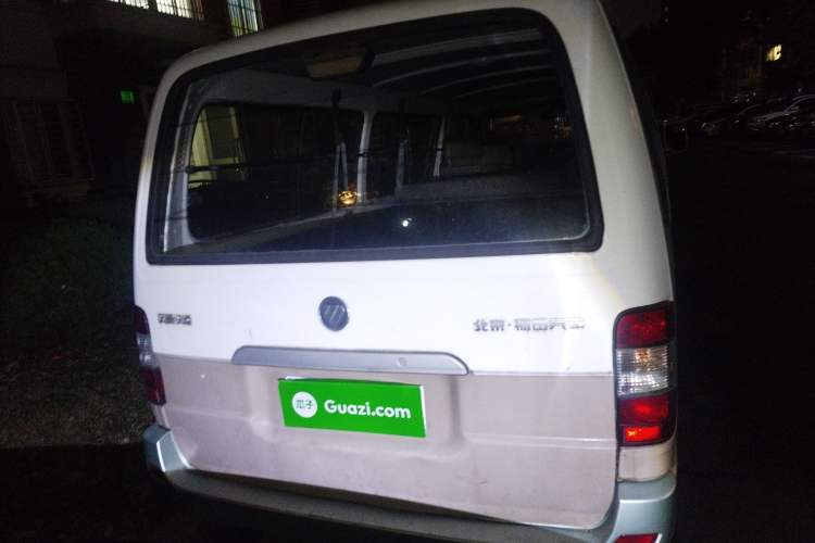 Used Foton Scenic 2014 2.0L Express Classic Short-Wheelbase Low-Roof 4Q20M
