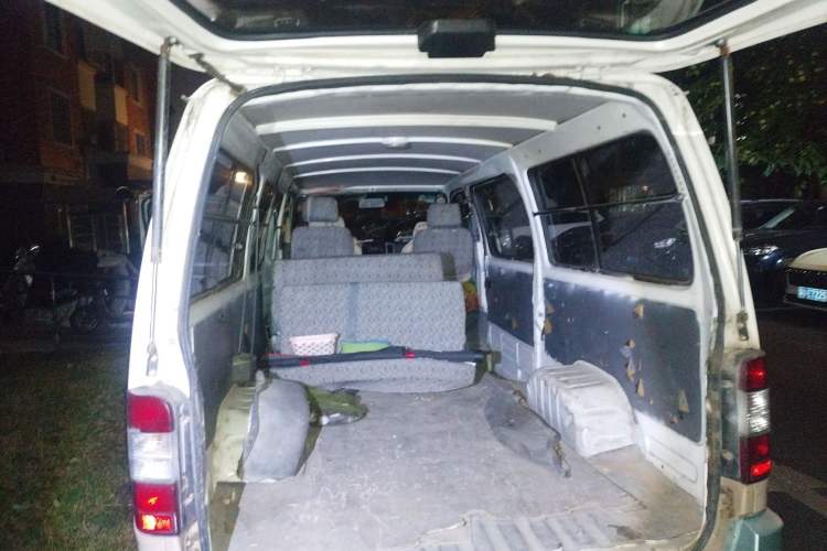 Used Foton Scenic 2014 2.0L Express Classic Short-Wheelbase Low-Roof 4Q20M
