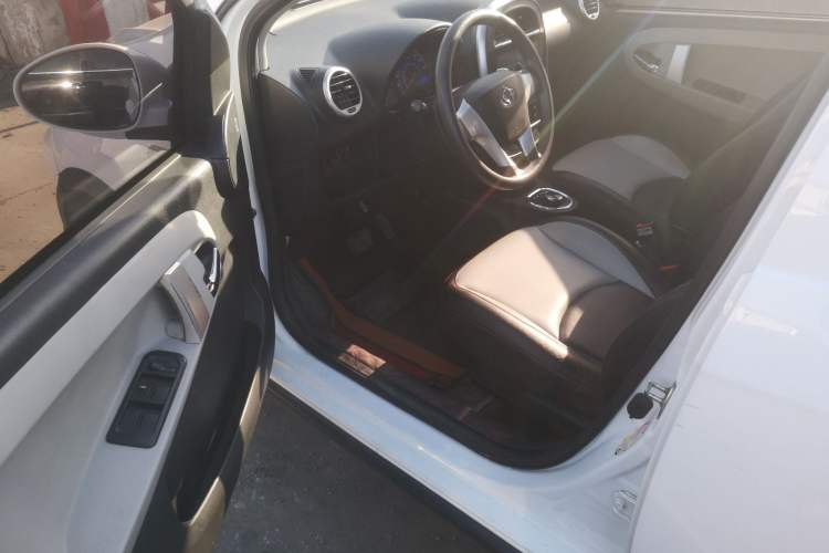 Used Geely Auto Panda 2016 1.0L IMT Cool Fun Edition
