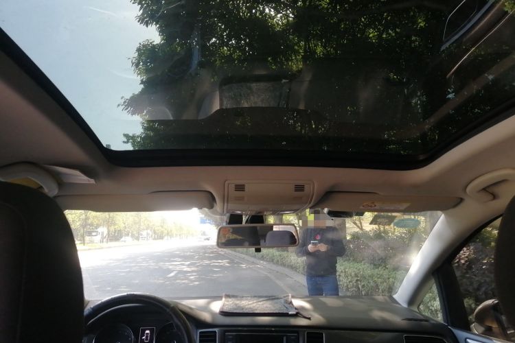 Used Volkswagen Golf Sportsvan 2016 230TSI Automatic Trend Edition Headliner