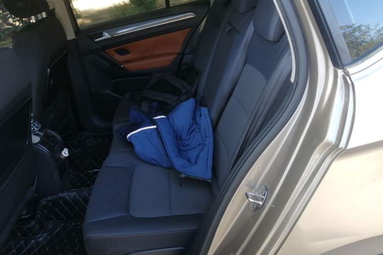 Used Volkswagen Golf Sportsvan 2016 230TSI Automatic Trend Edition Left Rear Seat