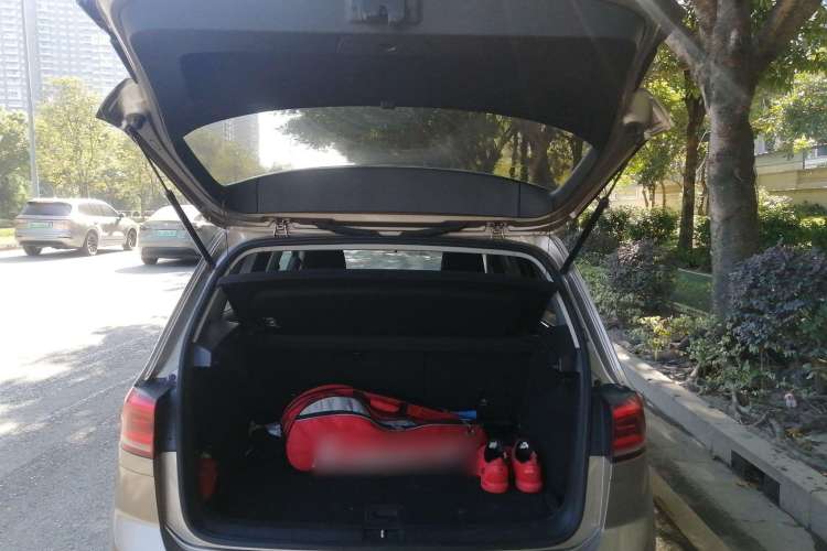 Used Volkswagen Golf Sportsvan 2016 230TSI Automatic Trend Edition Trunk