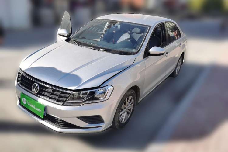 Used Volkswagen Jetta 2017 1.5L Manual Fashion Edition