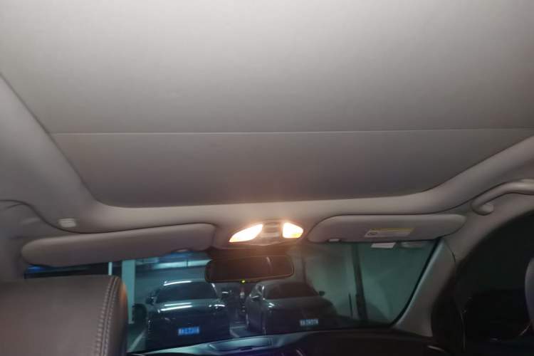 Used Hyundai Santa Fe 2013 2.4L Automatic 4x4 Smart Version