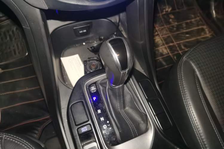 Used Hyundai Santa Fe 2013 2.4L Automatic 4x4 Smart Version