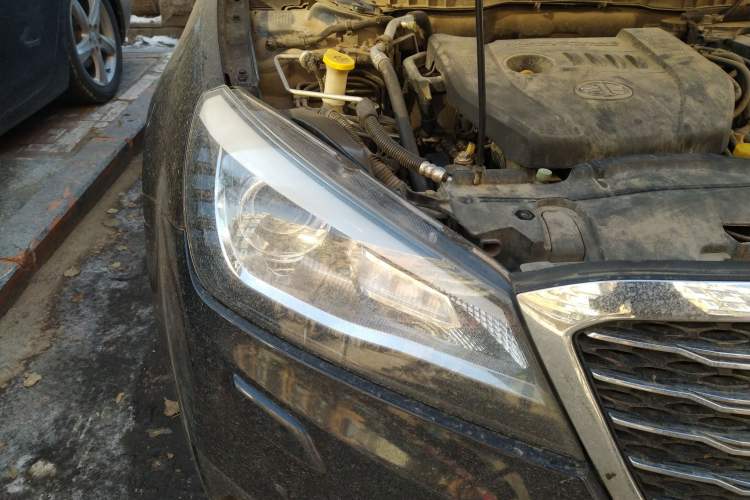 Used Bestune B90 2012 2.0L Automatic Luxury Edition