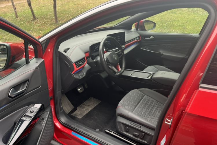 Used Volkswagen ID.4 X 2021 Pro Smart Long-Range Edition