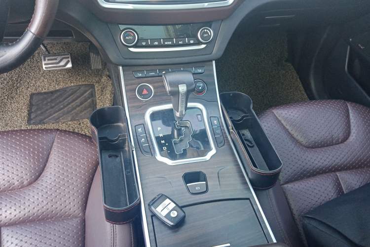 Used Land X7 2015 2.0T Panoramic Prestige Edition