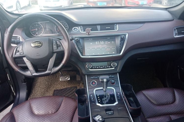 Used Land X7 2015 2.0T Panoramic Prestige Edition