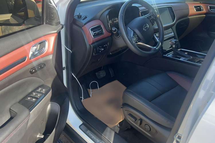 Used GAC Trumpchi GS8 2020 GS8S 390T Two-Wheel Drive Luxury Smart Connectivity Version