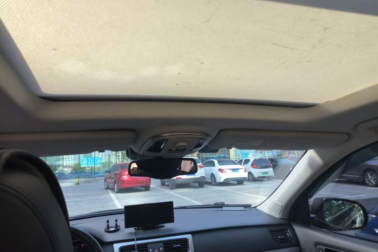 Used Haval H8 2017 2.0T Gasoline Four-Wheel Drive Luxury Model
