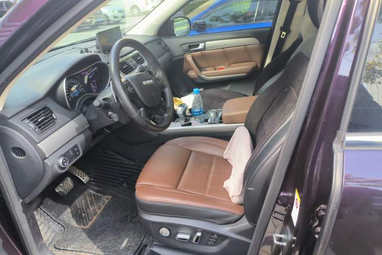 Used Haval H8 2017 2.0T Gasoline Four-Wheel Drive Luxury Model
