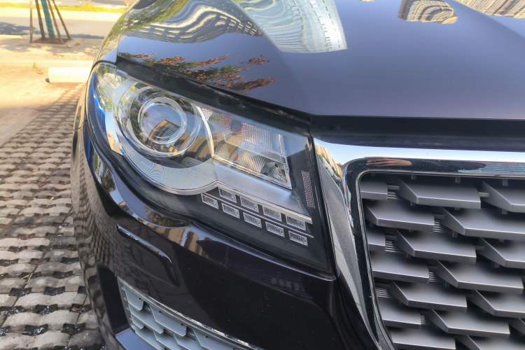 Used Haval H8 2017 2.0T Gasoline Four-Wheel Drive Luxury Model
