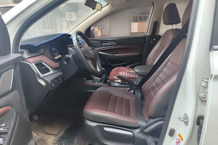 Used CHANGAN Lingxuan 2017 1.6L Manual Happiness Edition