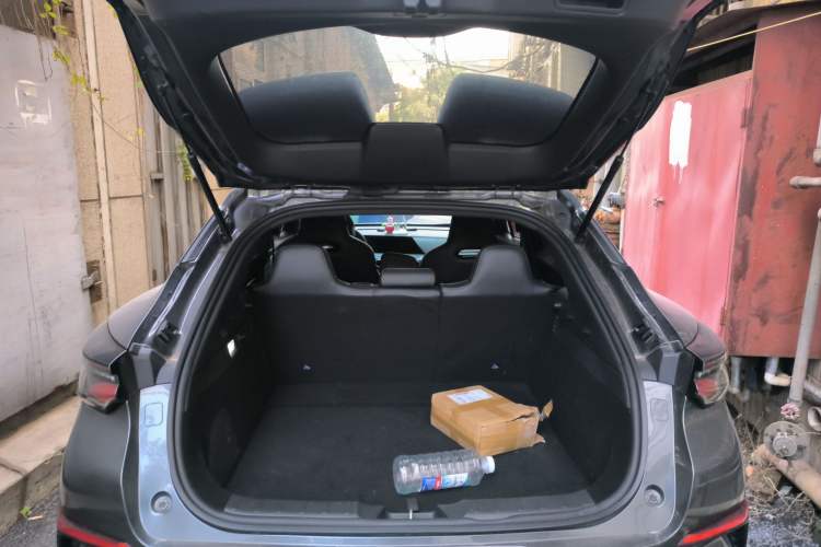 Used CHANGAN UNI-T 2022 1.5T Prestige Version
