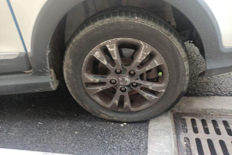 Used Dongfeng Fengon 370 2017 1.5L CVT Fashion Edition 7-Seater