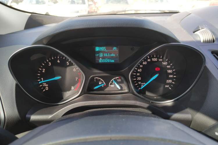 Used Ford Kuga 2019 EcoBoost 180 Two-Wheel-Drive Platinum Edition China VI Standard