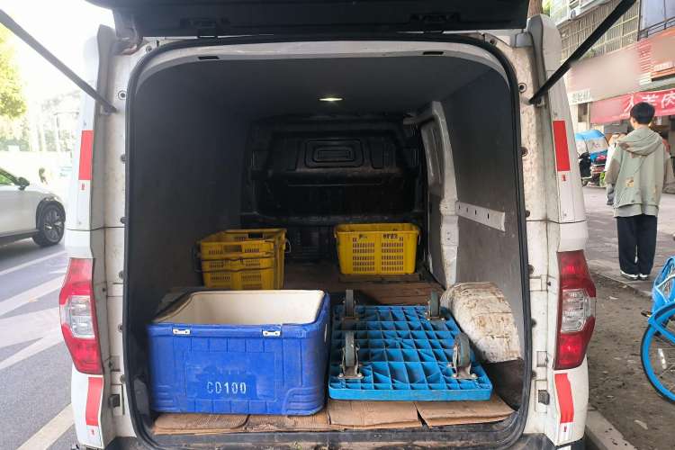 Used SAIC MAXUS EV30 2021 Pure Electric Smart Logistics Expert with Long Wheelbase—CATL
