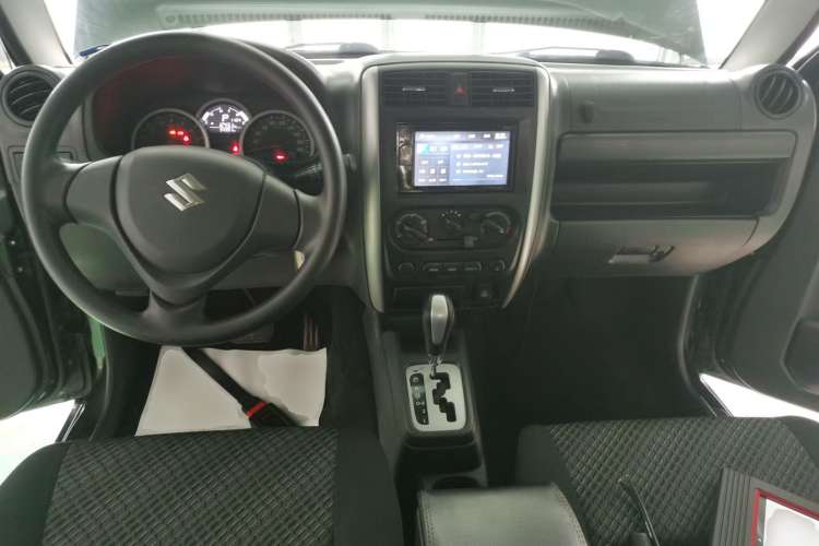 Used Suzuki Jimny 2015 1.3L AT JLX Navigation Edition
