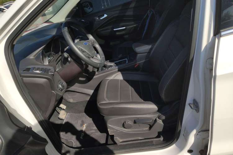 Used Ford Kuga 2019 EcoBoost 180 Two-Wheel-Drive Platinum Edition China VI Standard