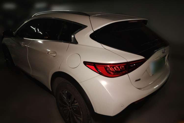 Used Infiniti QX30 2017 2.0T Four-Wheel Drive Fashion Edition