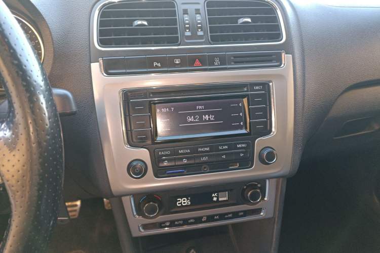 Used Volkswagen Polo 2014 1.6L Cross Polo Automatic
