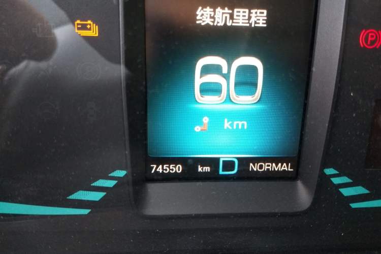 Used ORA iQ 2018 High-Range Version Smart Connectivity Model