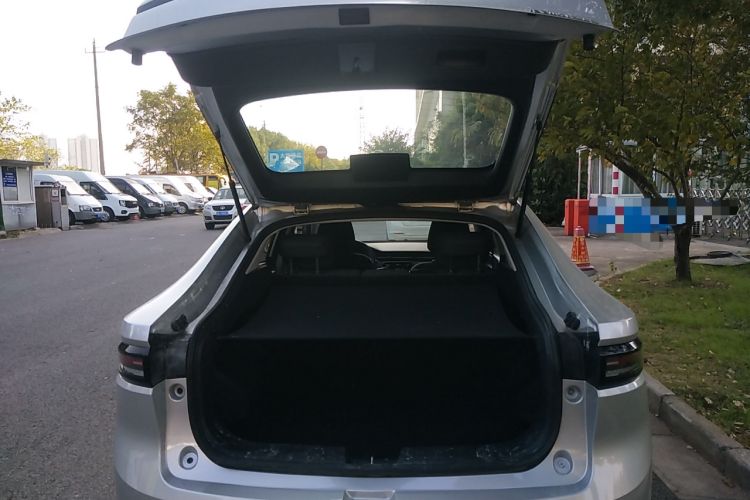 Used ORA iQ 2018 High-Range Version Smart Connectivity Model