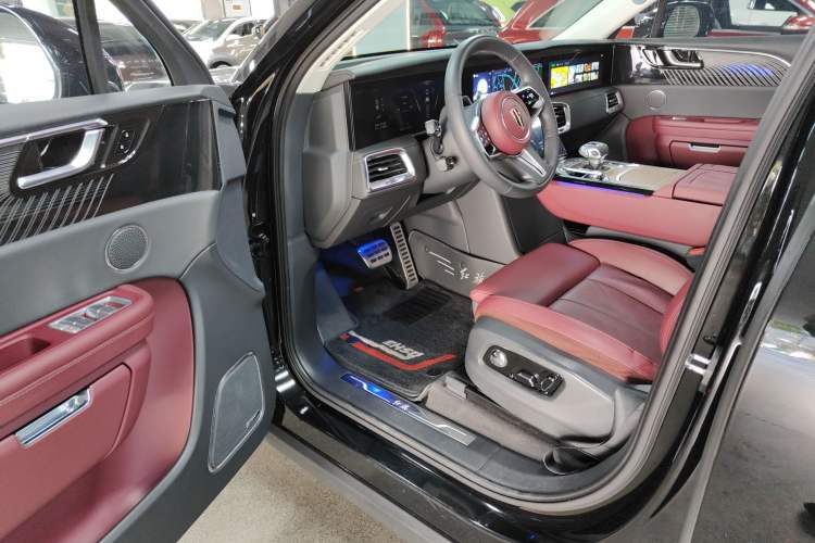 Used Hongqi E-HS9 2021 510 km Range Flagway Edition Six Seats
