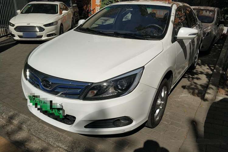 Used BYD e5 2017 300 e-Comfort Edition