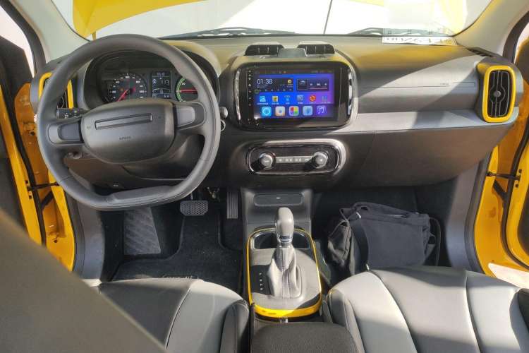 Used Roewe Clever 2022 311km QiQi BoBo Edition
