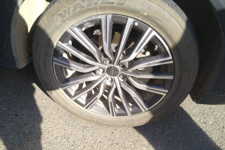 Used JETOUR X70 PLUS 2023 1.5T DCT Brave PLUS 7-Seater
