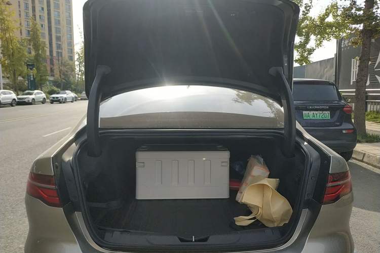 Used Jaguar XEL 2023 2.0T 250 PS R-DYNAMIC S Advanced Sport Edition
