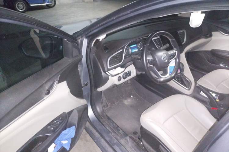 Used Buick Excelle GX 2018 15T Dual-Clutch Elite Model
