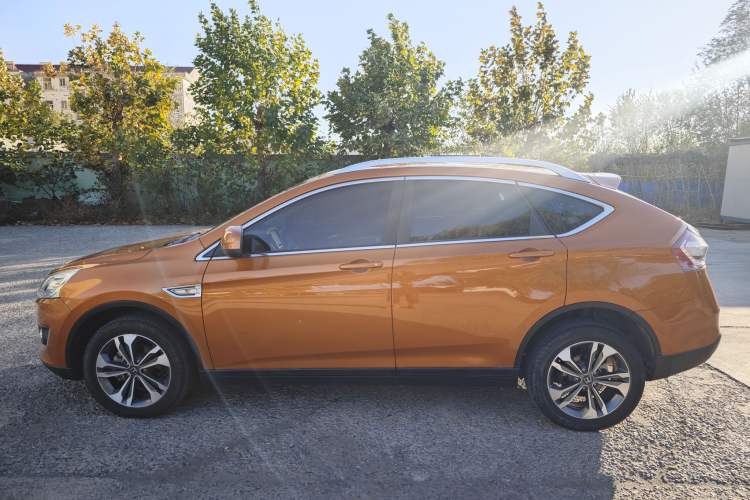 Used Luxgen U6 SUV 2014 1.8T Charm Version
