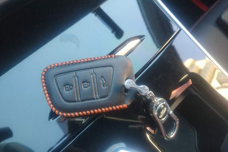 Used SOL X8 2021 300T DCT Prestige Smart Connect Edition 7 Seats