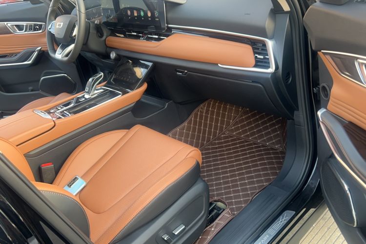 Used Bestune T99 2023 2.0T Automatic Premium (6AT)
