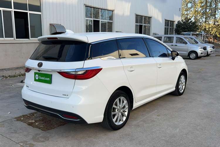 Used BYD Song MAX 2019 1.5T Manual Smart Connect Ruiyi Sunroof Model 6 Seats China VI Standard