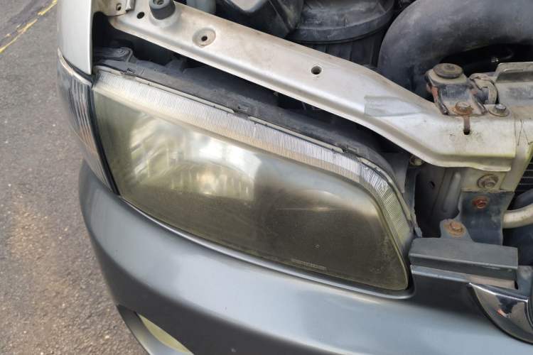 Used JAC Refine 2011 2.0L Shuttle Gasoline Comfort Edition HFC4GA3
