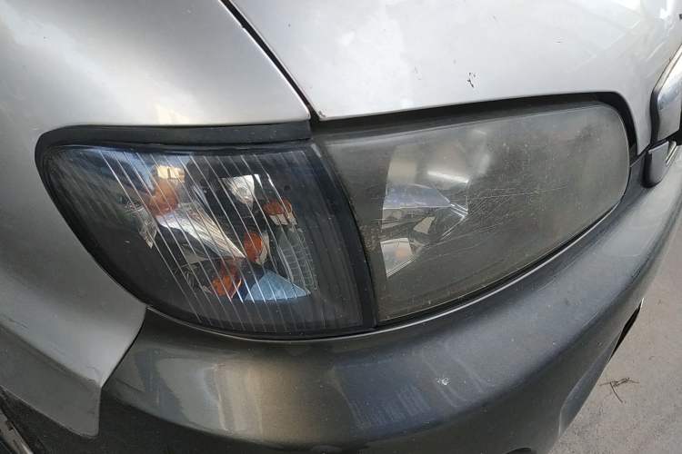 Used JAC Refine 2011 2.0L Shuttle Gasoline Comfort Edition HFC4GA3
