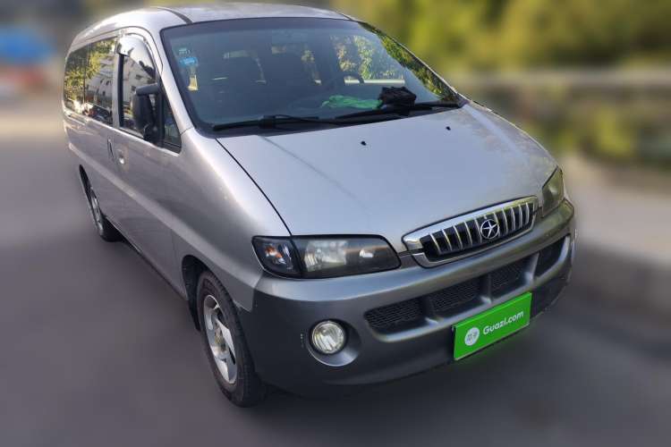 Used JAC Refine 2011 2.0L Shuttle Gasoline Comfort Edition HFC4GA3
